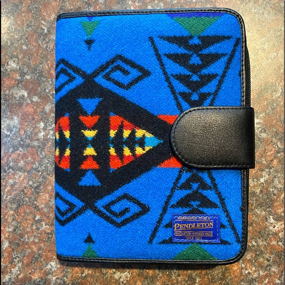 Pendleton Other - NEVER Used Pendleton Day Planner with built in